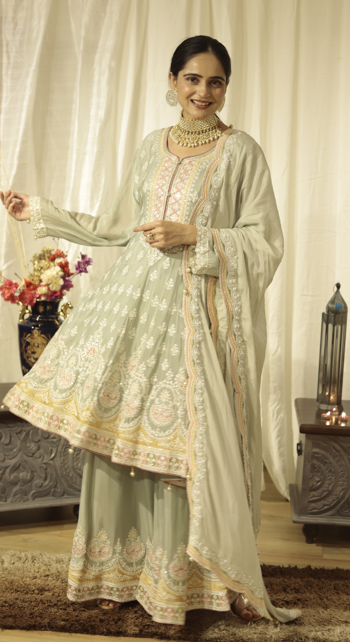 Pista Emerald Elegance