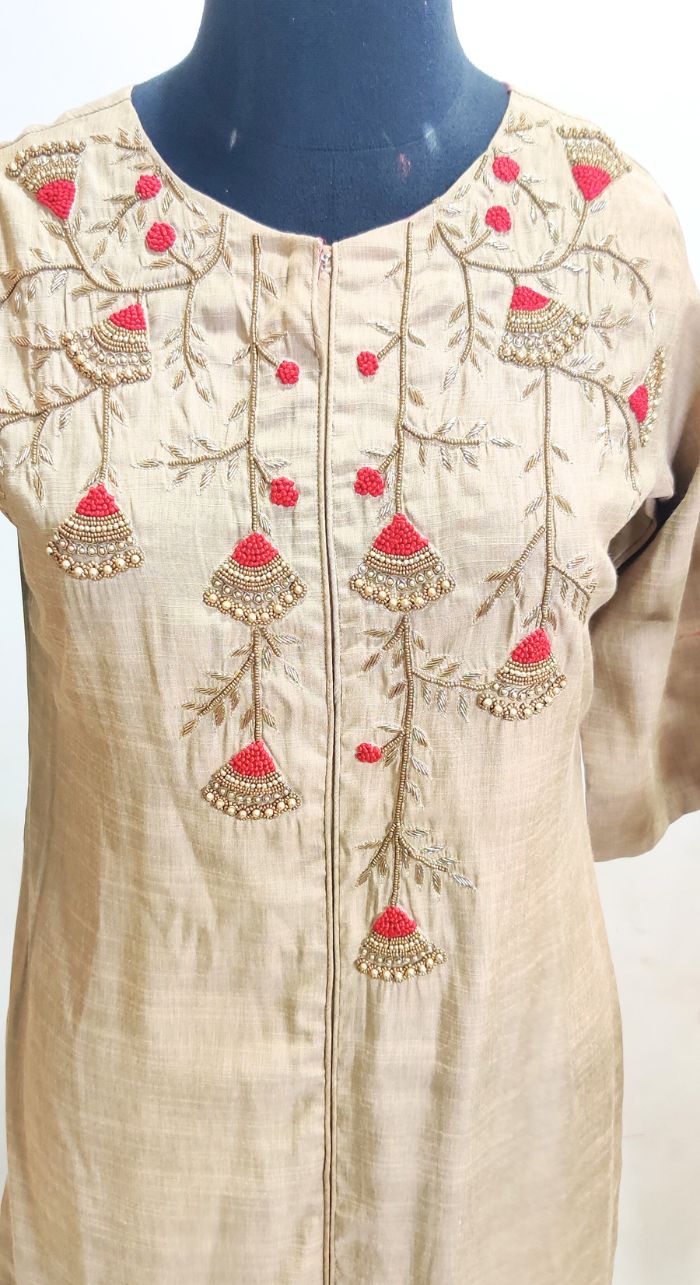 Kurta With Intricate Embroidery